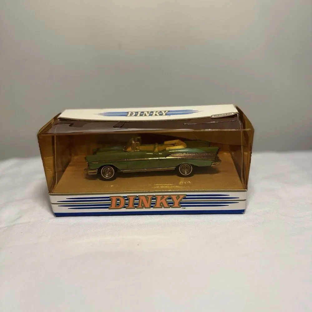 1/43 diecast 1957 Chevrolet Bel Air Convertible Matchbox 
